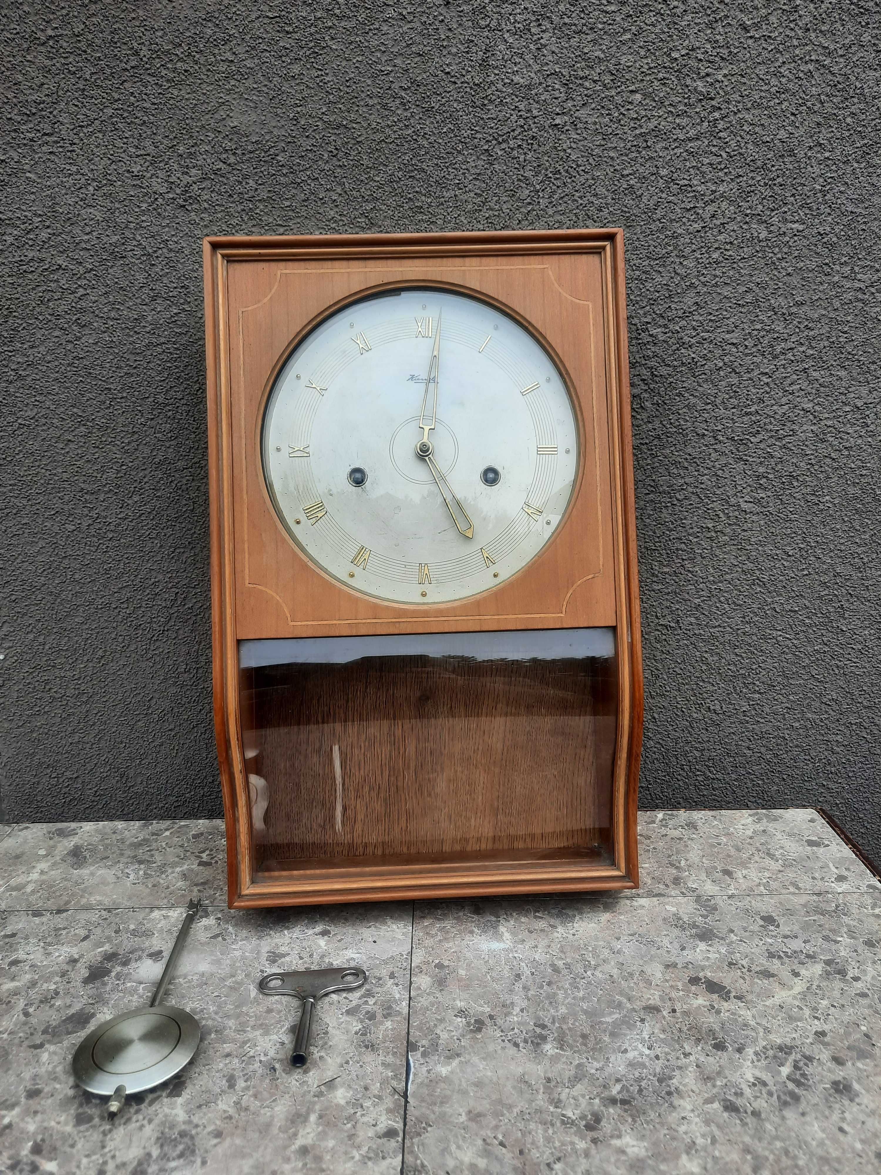 43 Stary zegar ścienny Kienzle ładny sprawny gięta szyba film