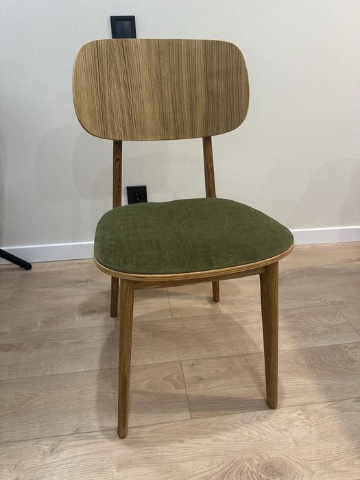 Стільці з масиву ясеня