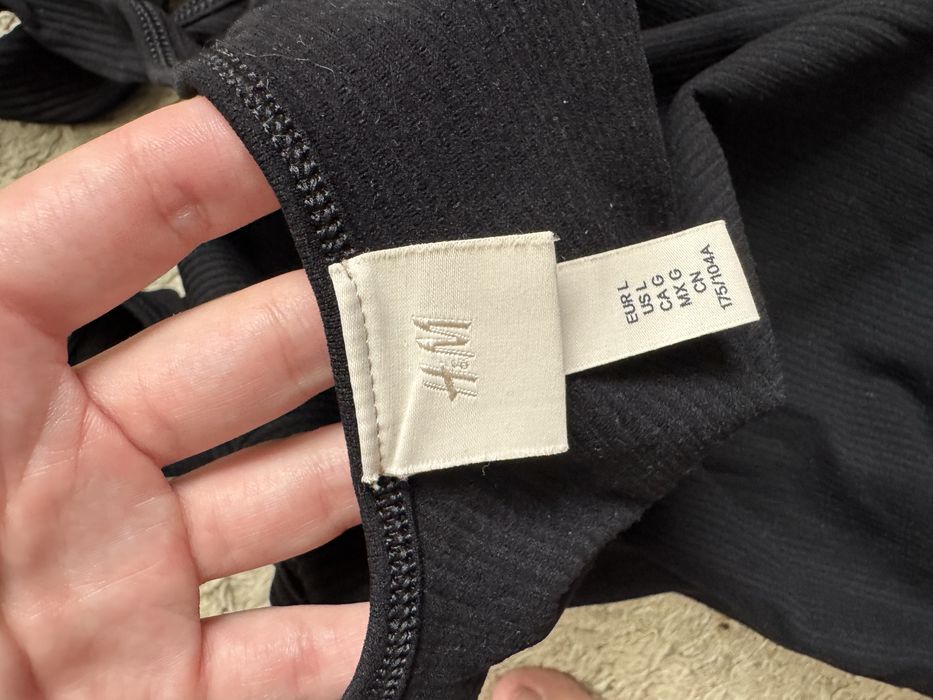 Плаття в рубчик