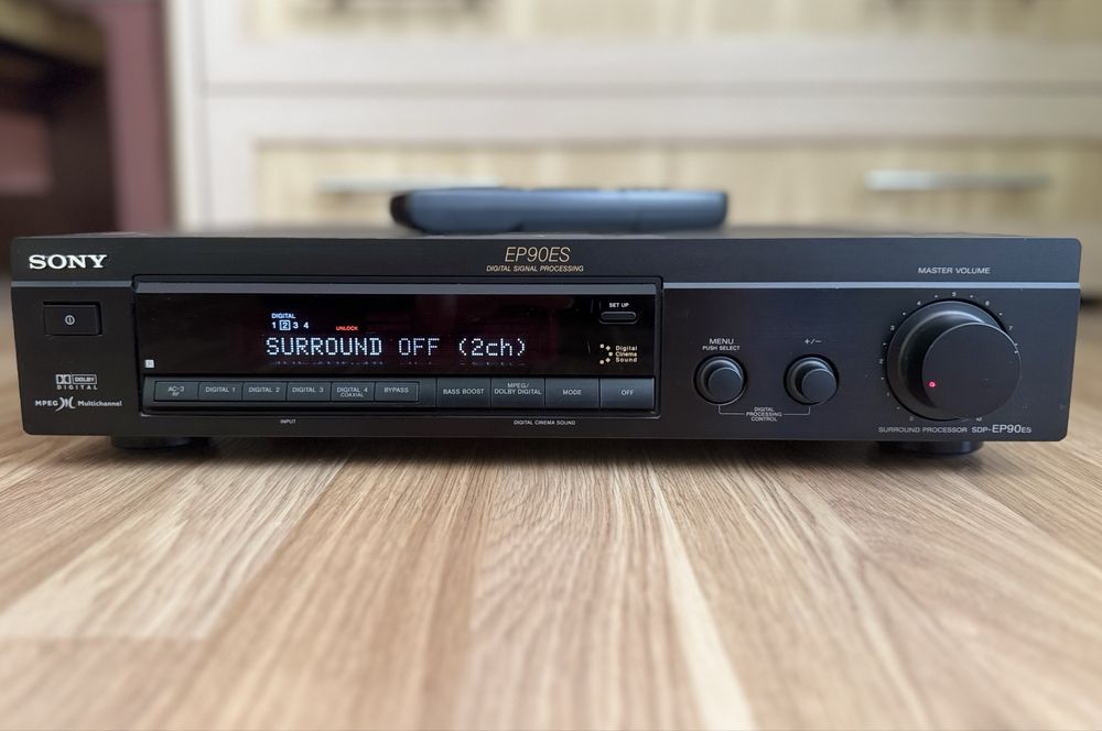 Цифровий процесор Sony SDP-EP90ES