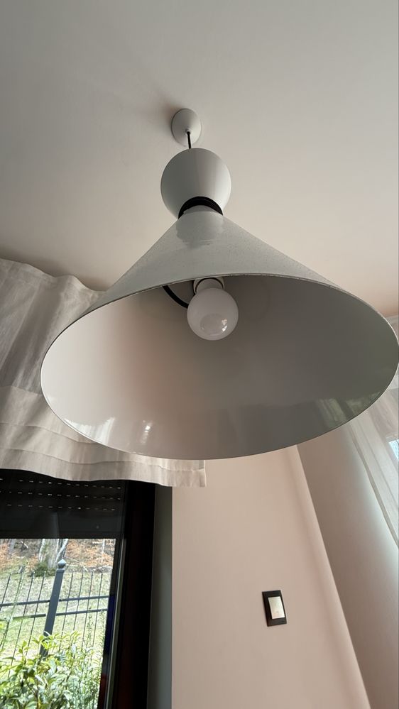Modne lampy  sufitowe :metalowe, biale tuby - komplet 4 szt.
