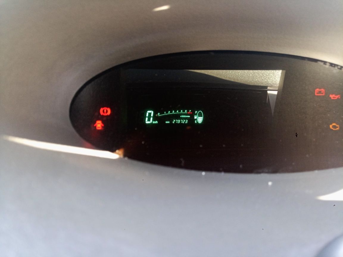 Toyota Yaris 1.0 vvti