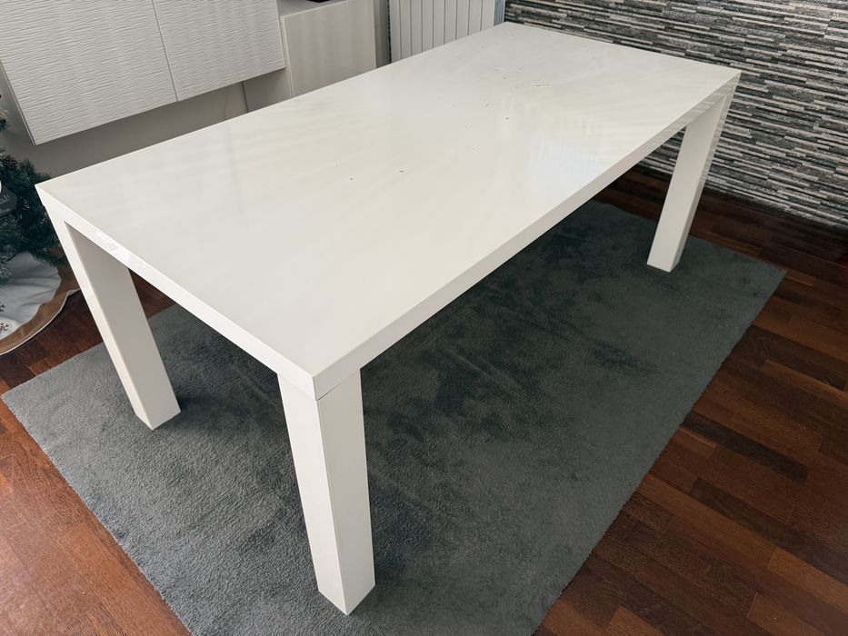 Mesa de sala de jantar