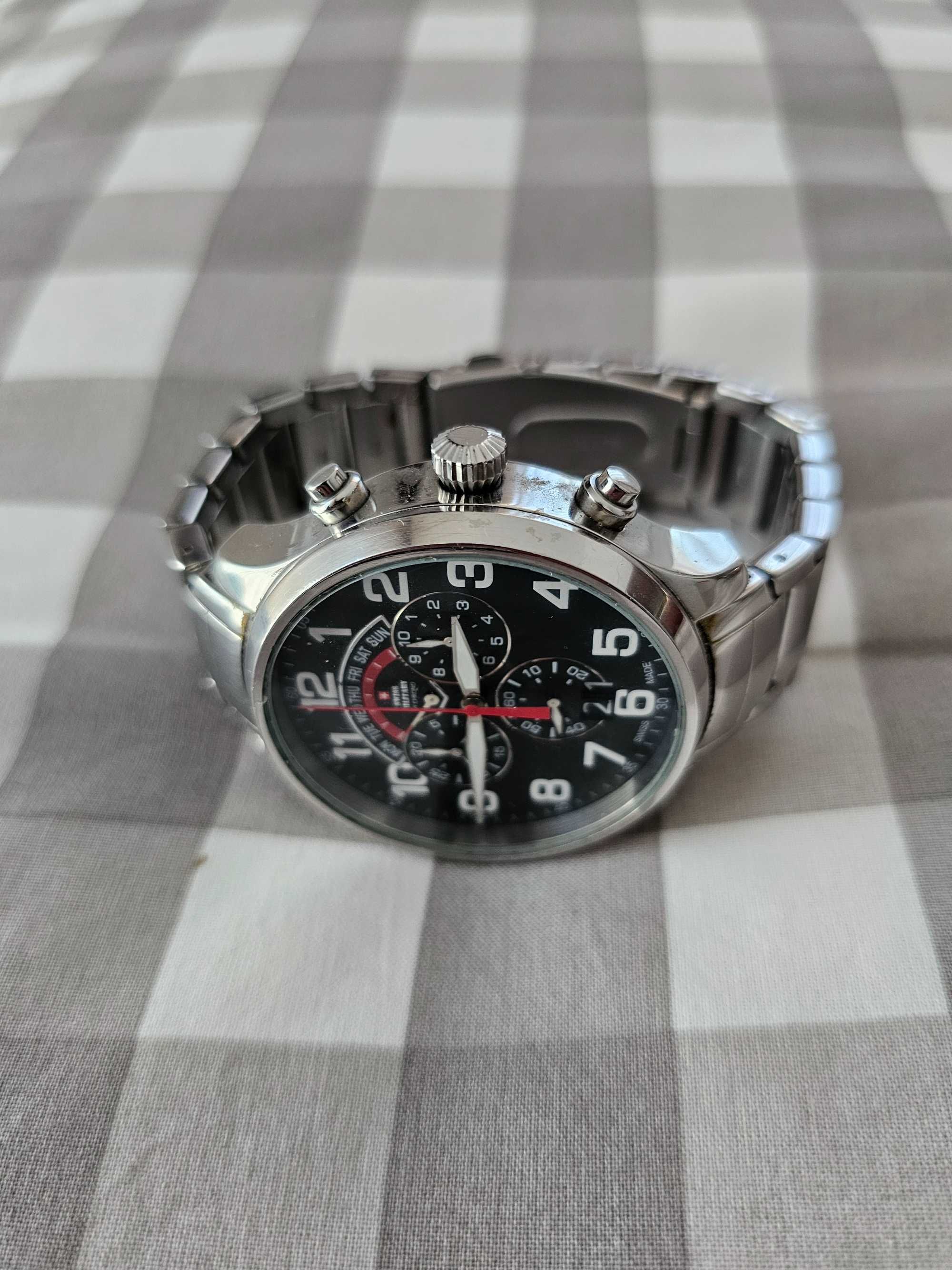 Relogio  Militare Official Swiss  Swiss Made   VALOR NA LOJA 490 EUROS