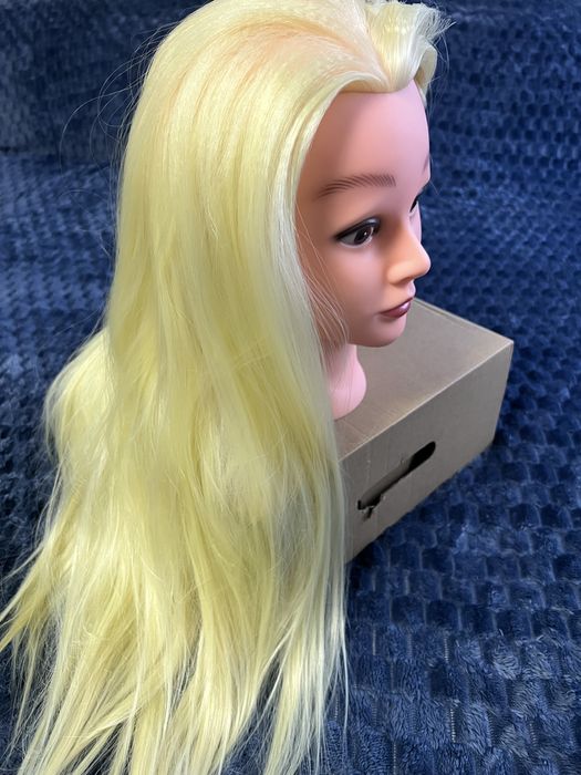 Навчальна голова для зачісок