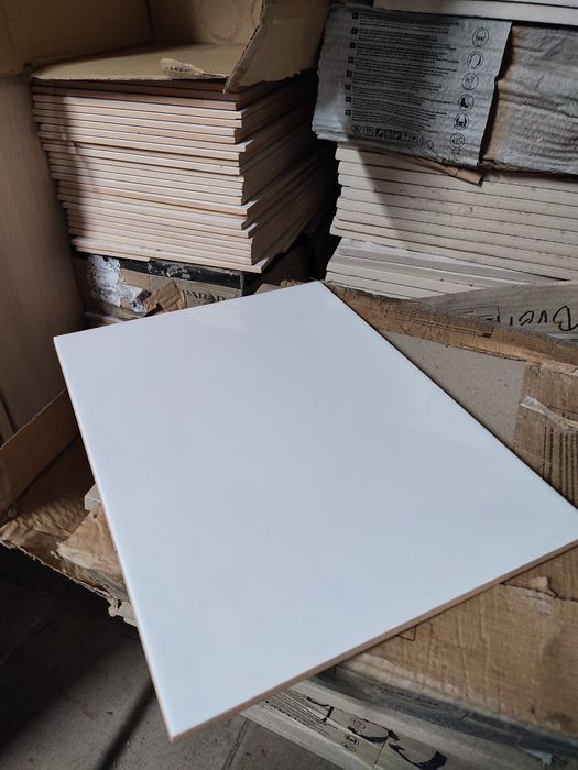 Płytki Paradyż białe 25x33,3  25zł/1m2