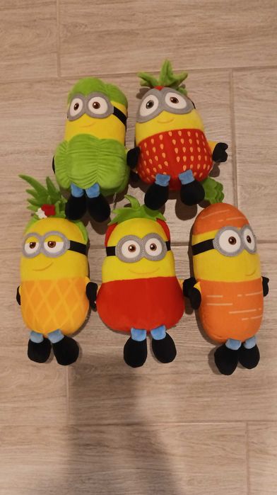 Maskotki z serii Minionki