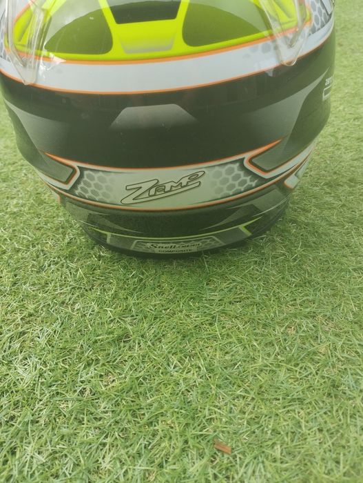 Capacete  zamp RZ 42 tamanho 56