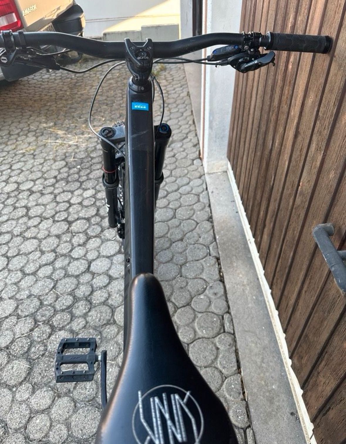 Canyon Torque  CF7 2020 Rama M RS Lyrik Super Deluxe Sram Code