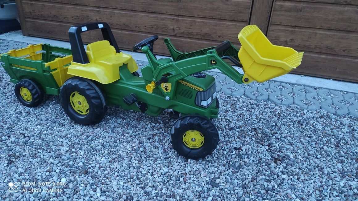 Traktorek na pedały John Deere jak nowy