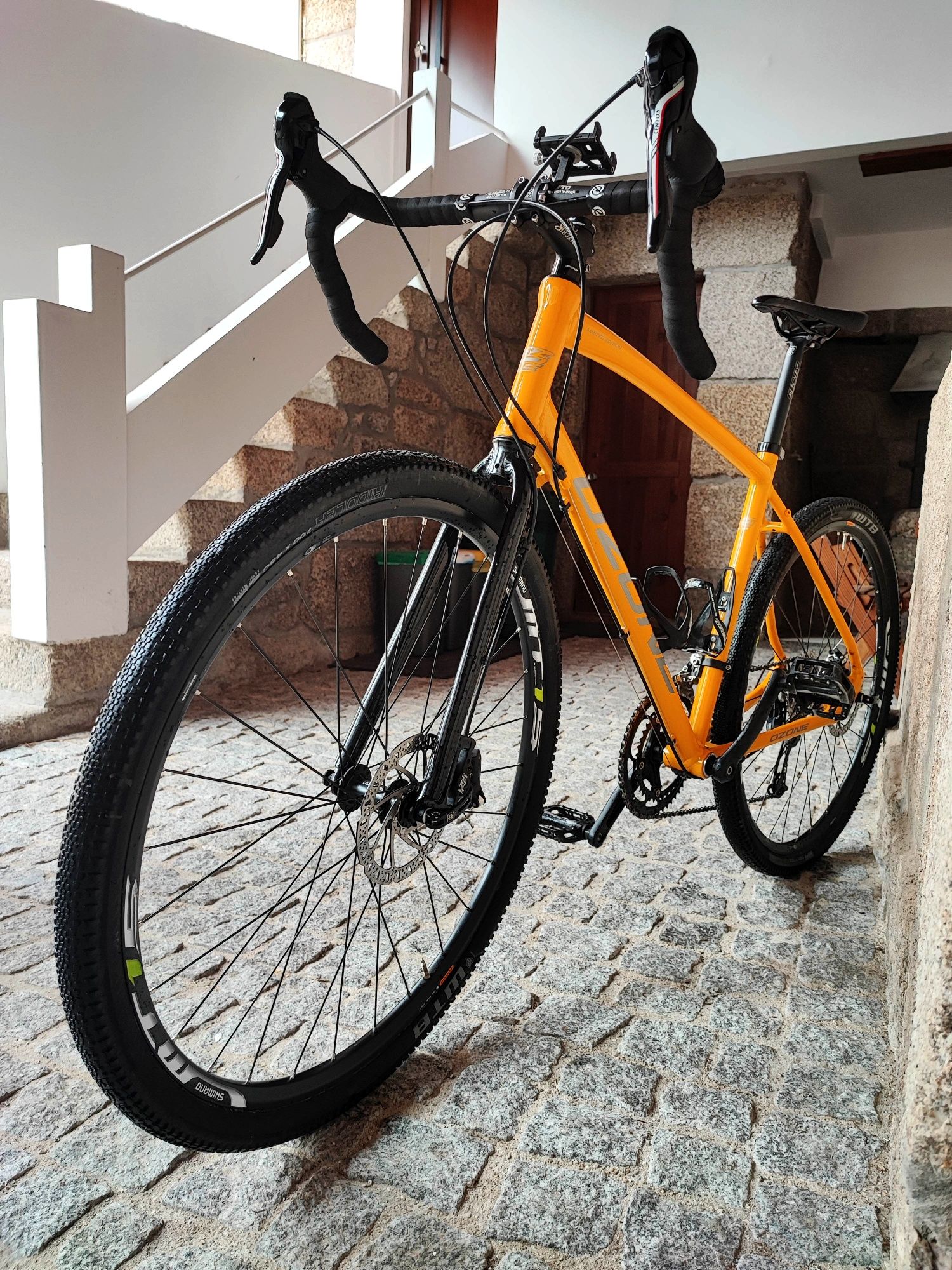 Bicicleta Gravel - Ozone Bee Limited Edition