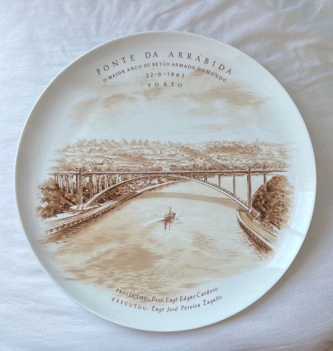 Prato Vista Alegre Comemorativo da Ponte da Arrábida/Porto