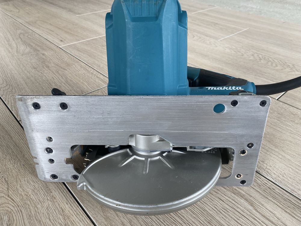 Дискова пила Makita HS7611
