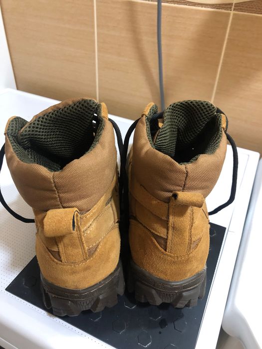 Берці демісезон 42 розмір