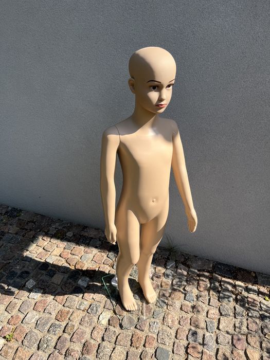 Manekin dziecięcy na szkle, stan idealny