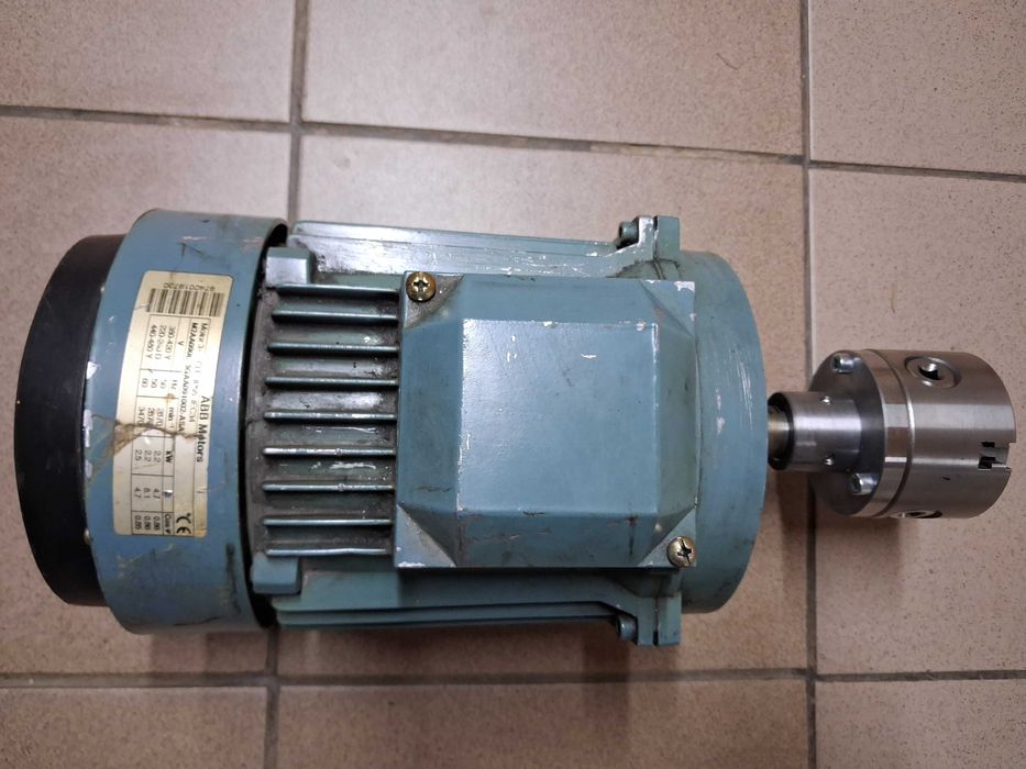 polerka, tokarka uchwyt tokarski