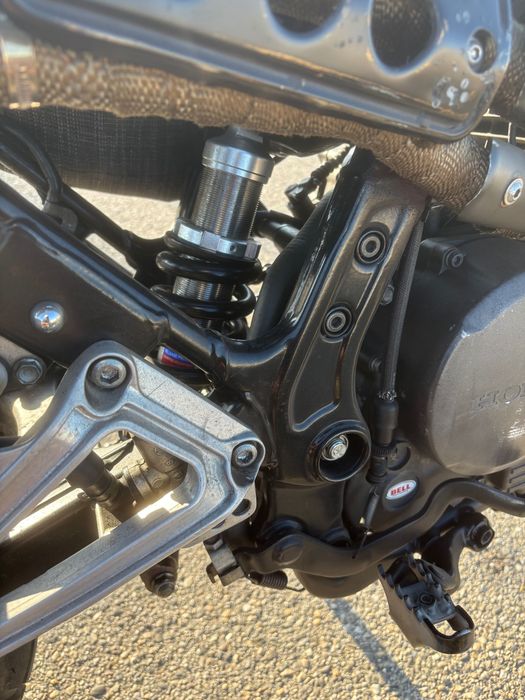 Dominator 650 Scrambler