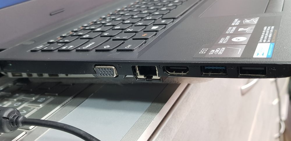 Ноутбук Lenovo B50-30 15.6 "4/320gb"