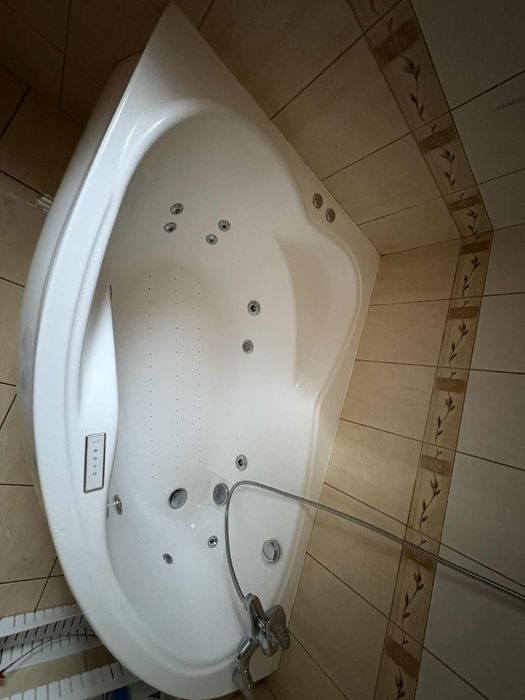 Wanna z hydromasażem Poolspa