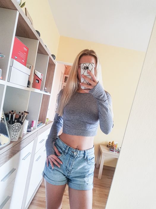 Krótka bluza crop top S