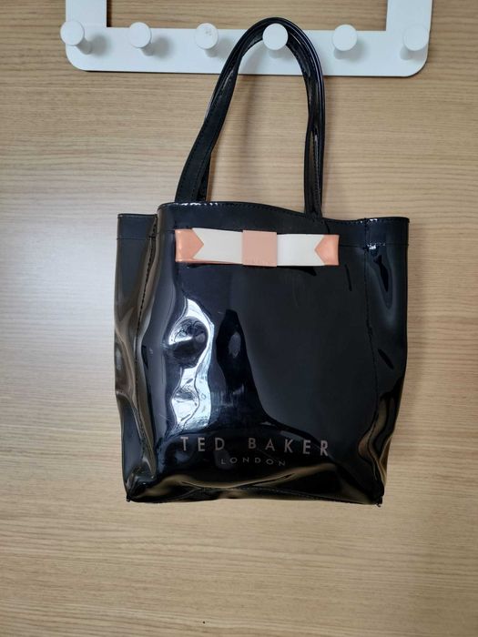 Mala Ted Baker preta