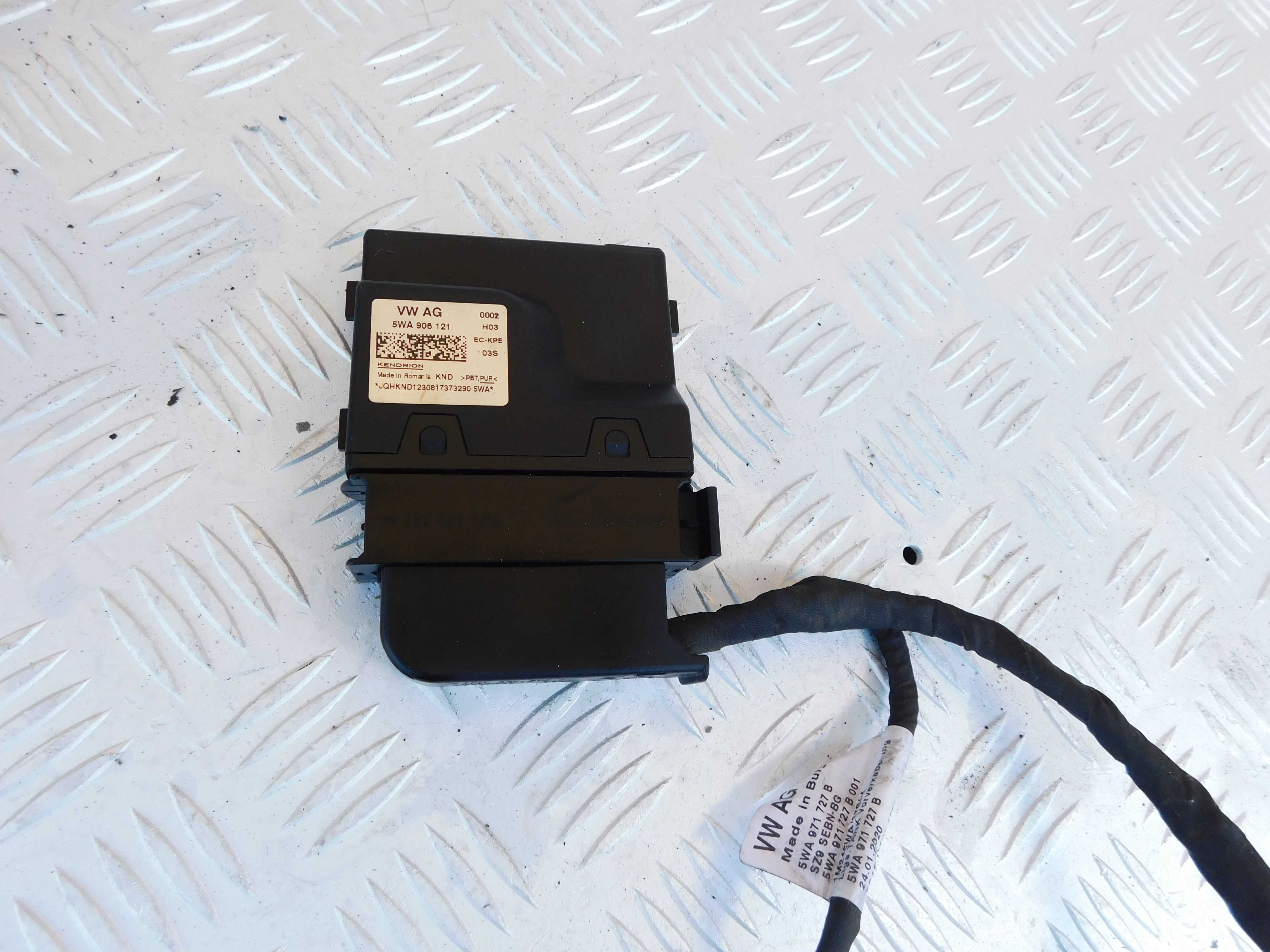 AUDI Q5 Q3 A3 Skoda Cupra moduł sterownik pompy paliwa 6121