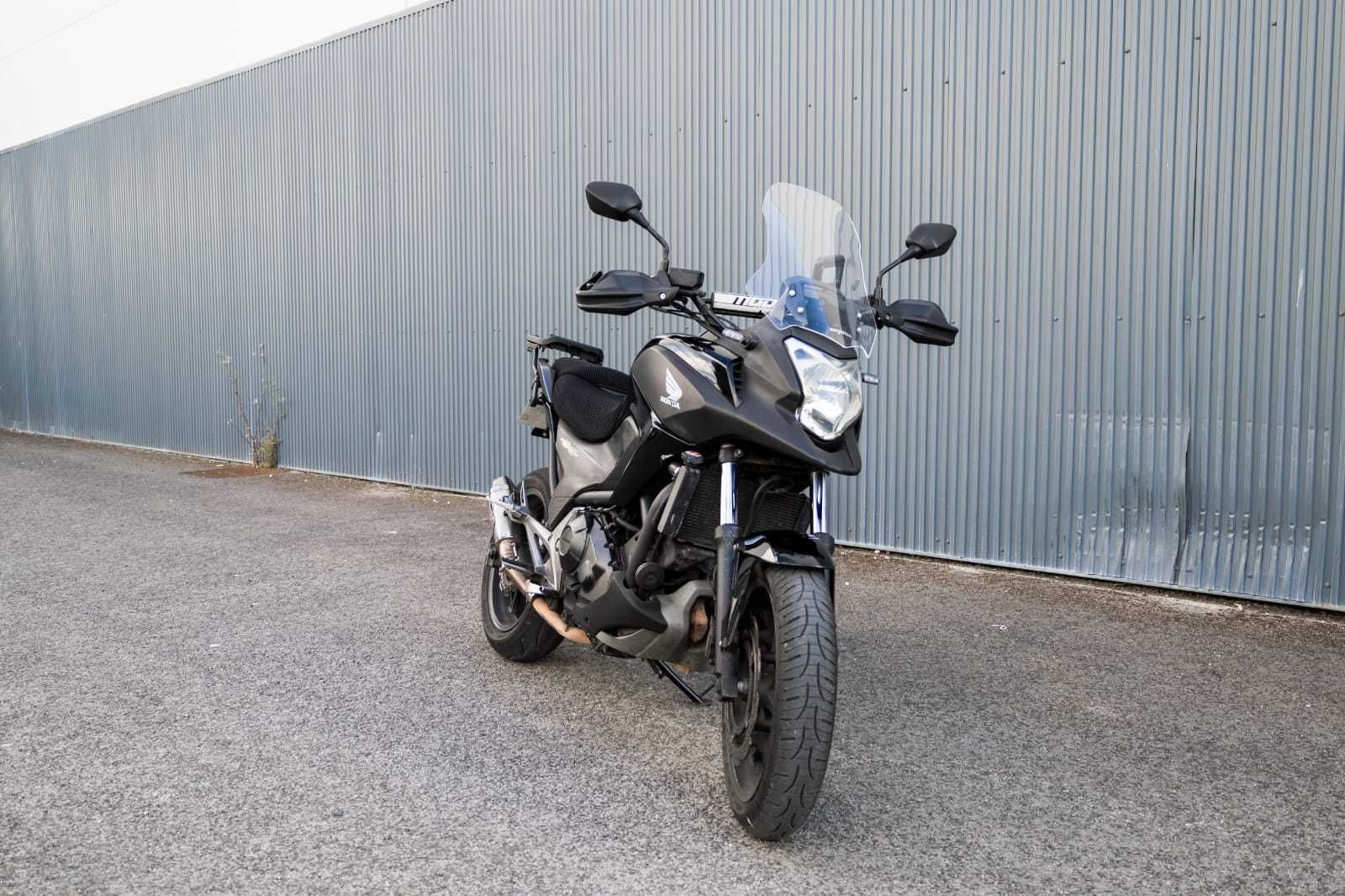 Honda NC750X 2015 | Com extras | Pronta a circular