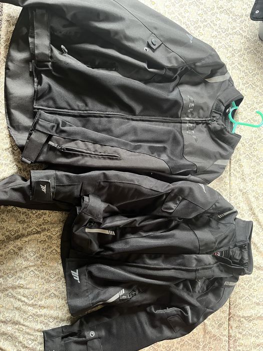 PARA DESPACHAR Jaqueta motard masculina e feminina