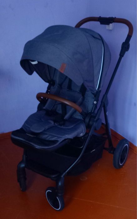 Продам дитячу коляску