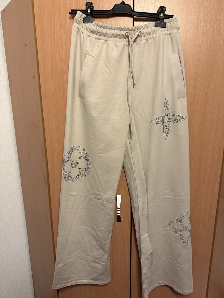 Spodnie  z szeroka nogawka rozmiar L/xl nowe