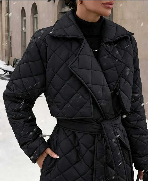 Жіночий пуховик демісезонний