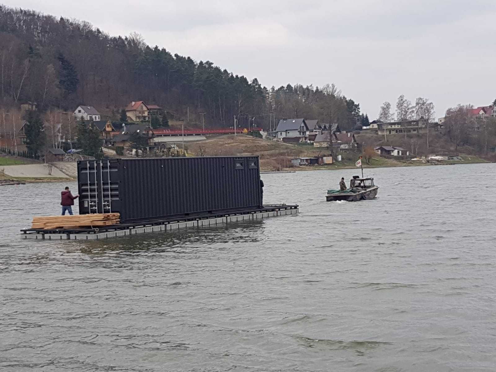 Houseboat Domek Jacht Działka nad jeziorem Platforma Pływająca Pomost