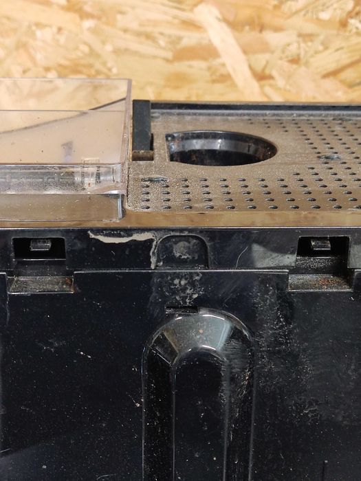 Obudowa górna zbiornik wylewka panel kadłubek Melitta Caffeo CI