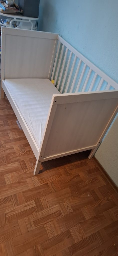 Łóżeczko dziecięce białe IKEA Sundvik