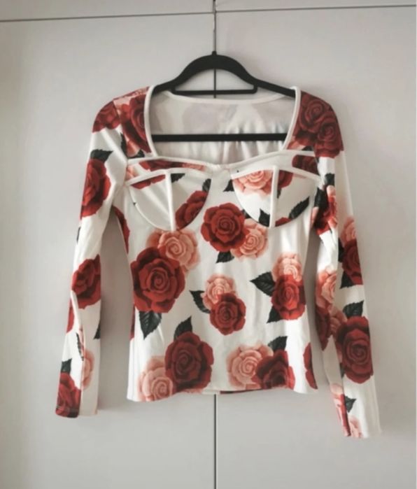 Biuzka w kwiaty wiosna