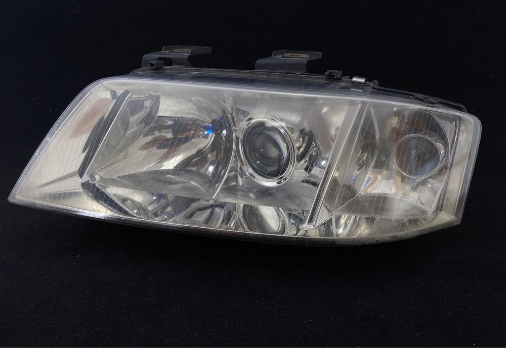 Audi A6 C5 lampa lewy przód Xenon EU