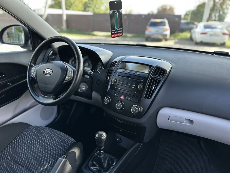 Продам Kia Ceed 2008