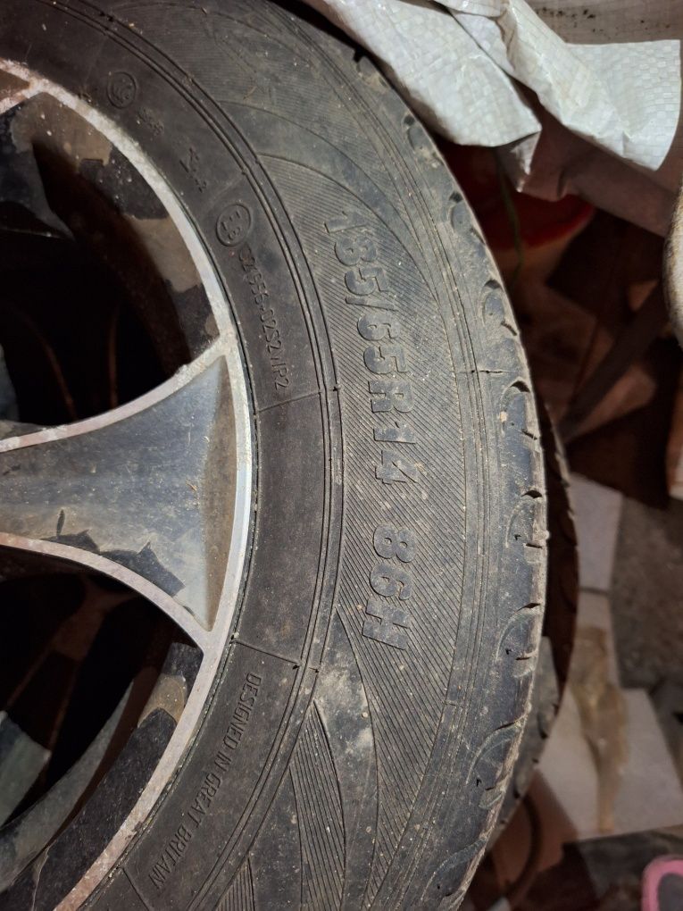 Продам шини літо