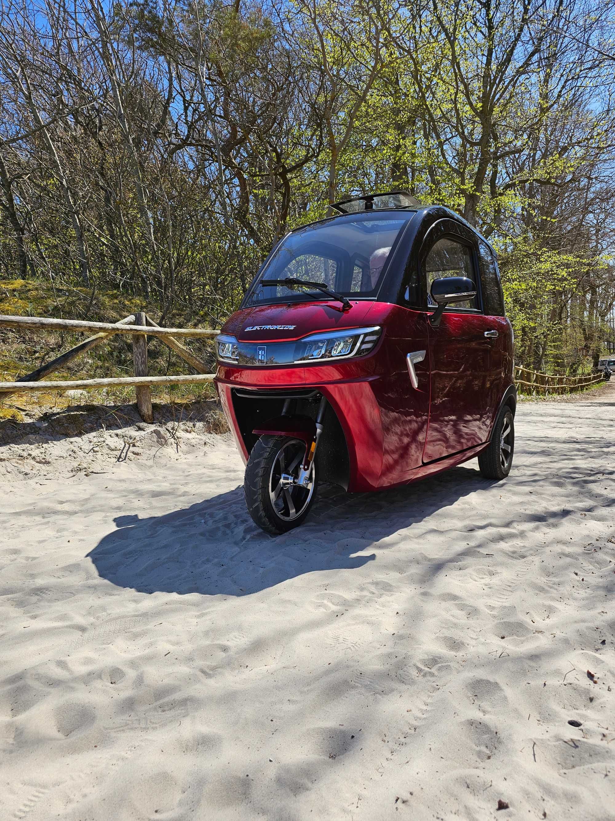 Pojazd elektryczny zabudowany ELECTRORIDE Futuri 3