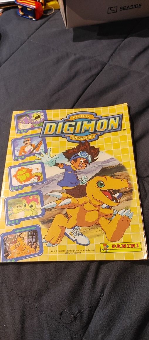 Caderneta Digimon panini