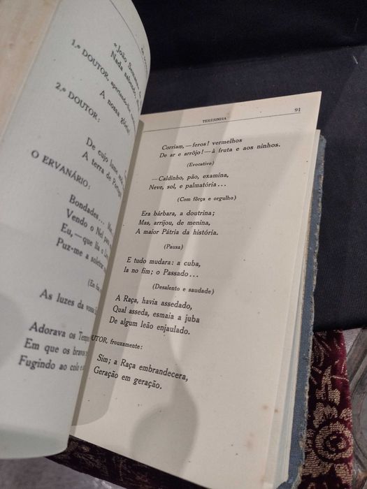 Teresinha "Oremos" 1929 - António Corrêa D´Oliveira