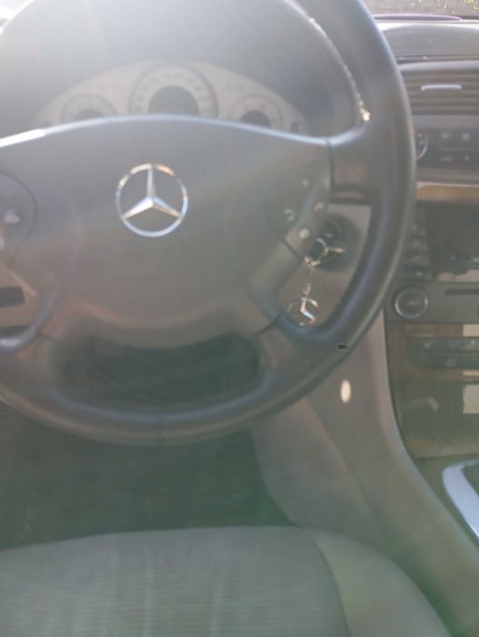 Mercedes  220 cdi