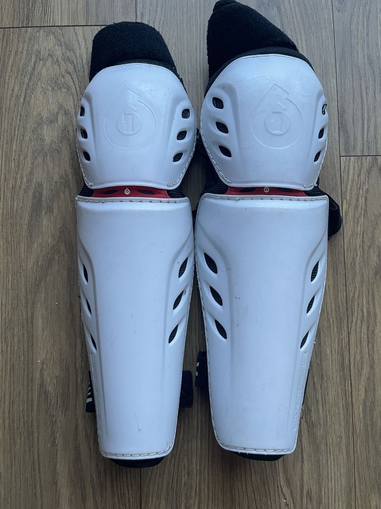 Ochraniacze sixsixone