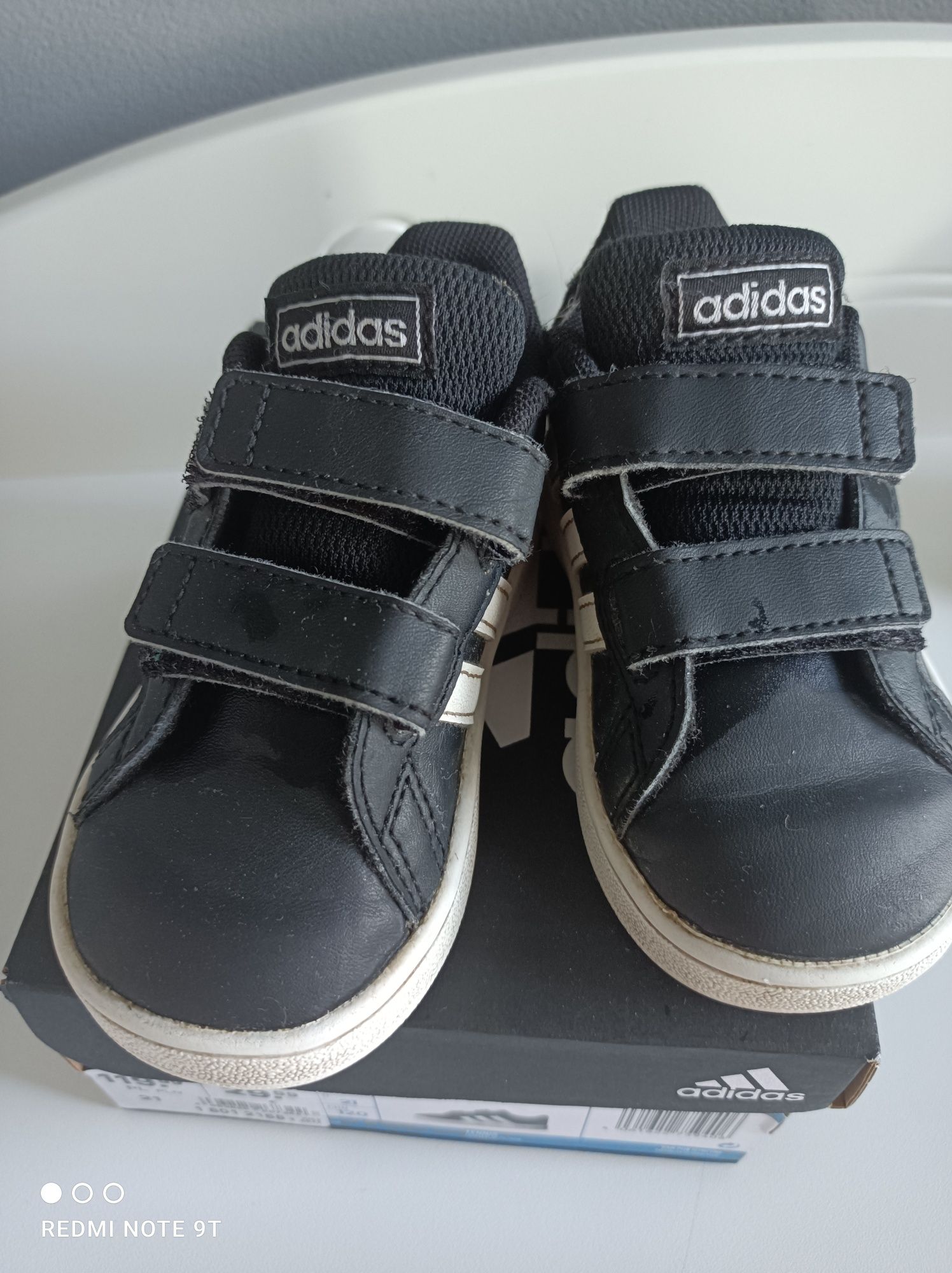 Półbuty Adidas r. 21