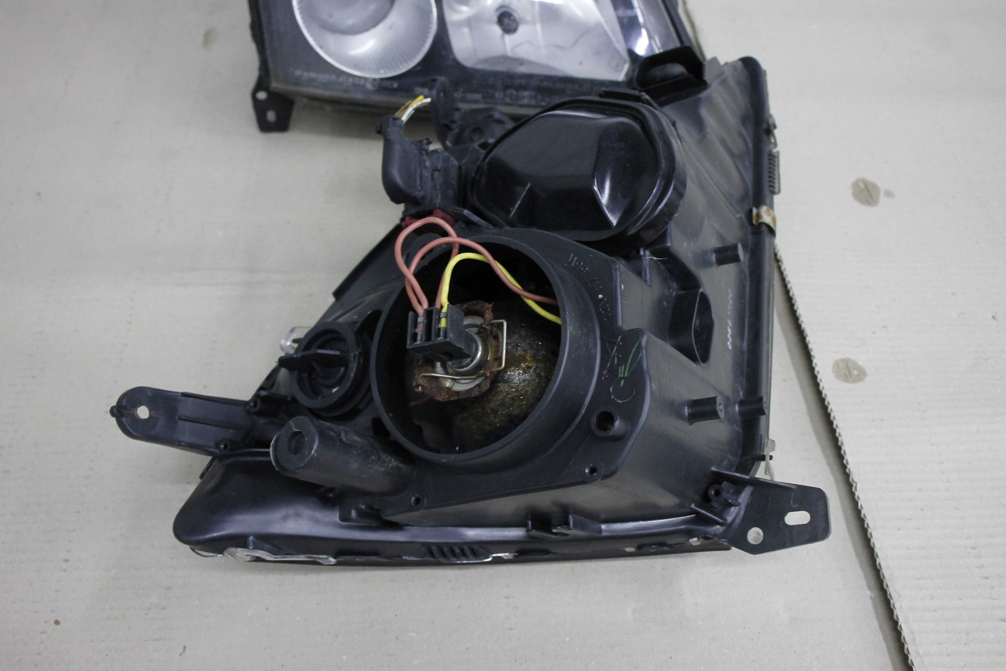 Reflektor lampy przód kpl prawa lewa Opel Vectra C Gts soczewki lampa