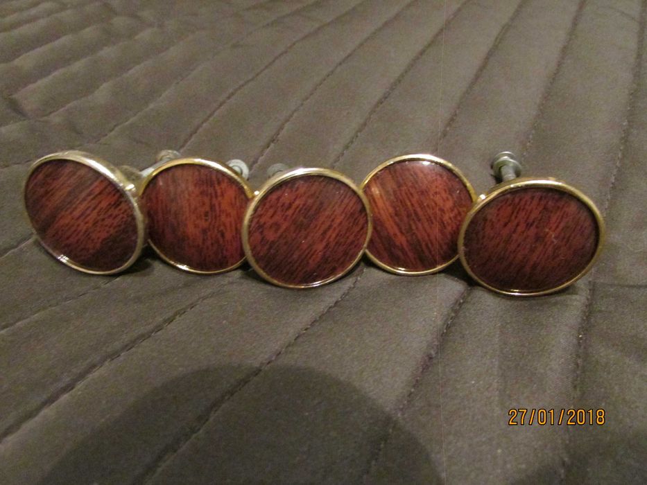 Uchwyty meblowe /różne/