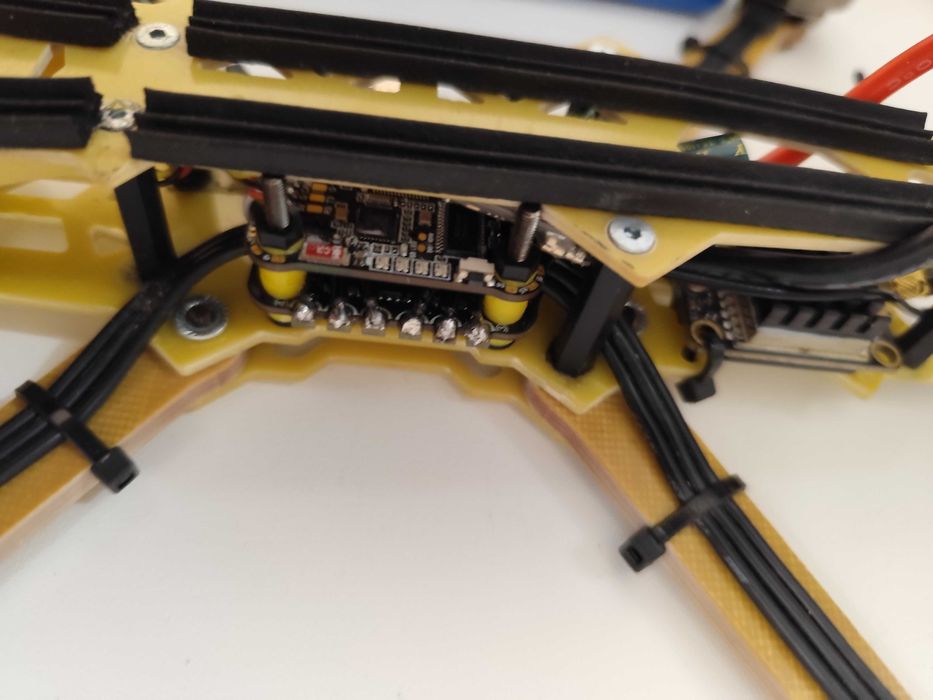 Повний комплект fpv фпв skyzone040 radiomaster tx12