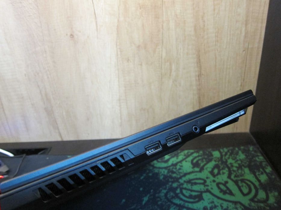 Asus ROG STRIX G513 /Ryzen 7 4800H/Ram 32/SSD 1000 gb 15.6"144 FHD IPS