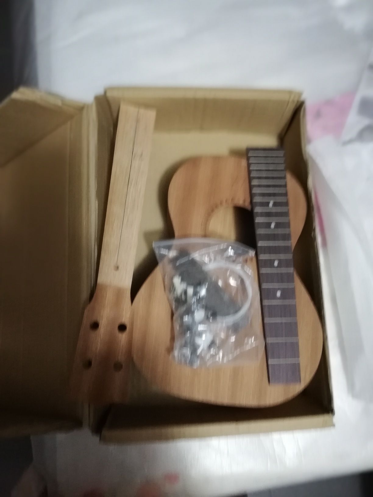 Ukulele tenor para construir