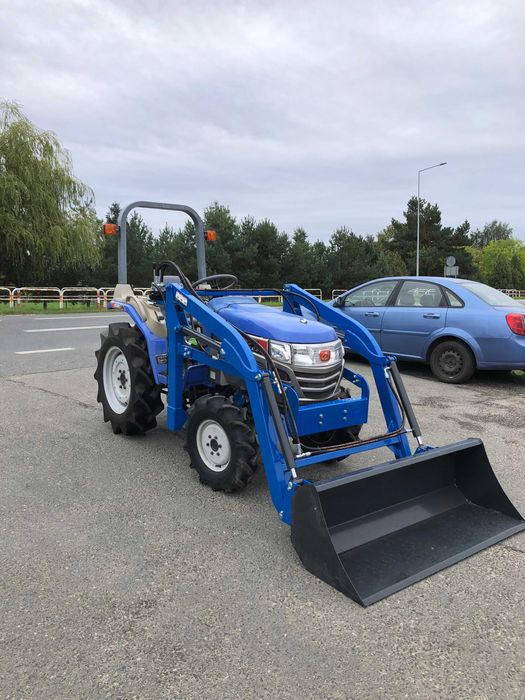 Traktorek Iseki TH213 z ładowaczem 21KM 4x4 wspomaganie 2009